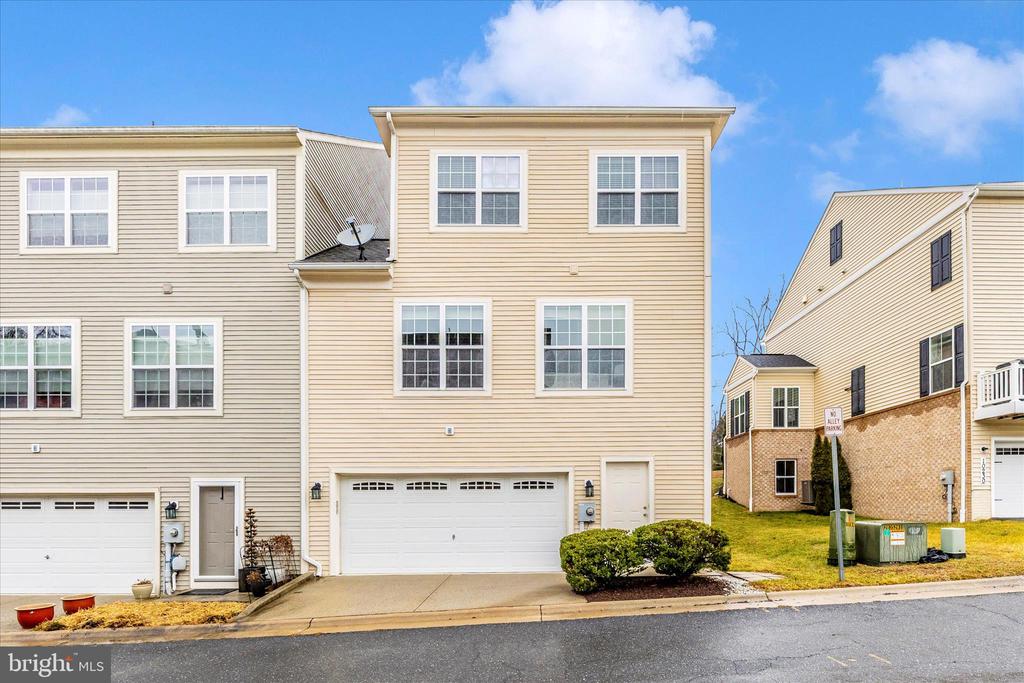 10228 NUTHATCH DRIVE