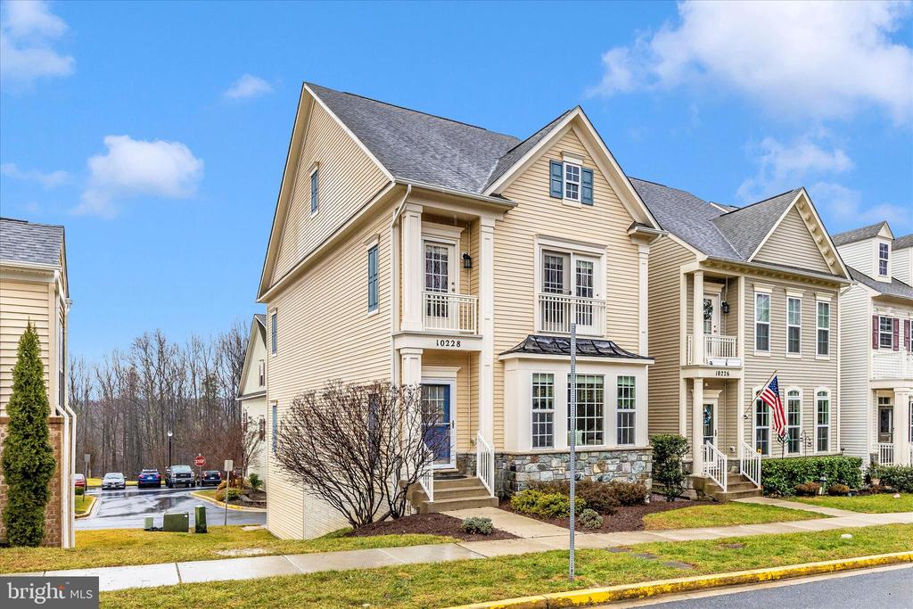 10228 NUTHATCH DRIVE