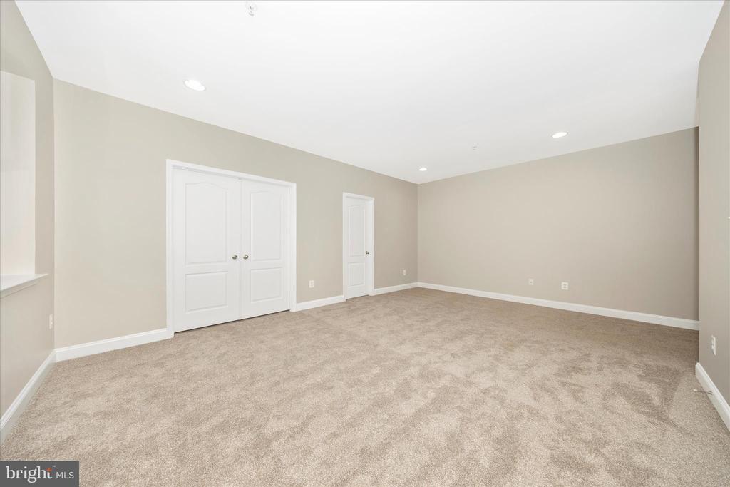 10228 NUTHATCH DRIVE