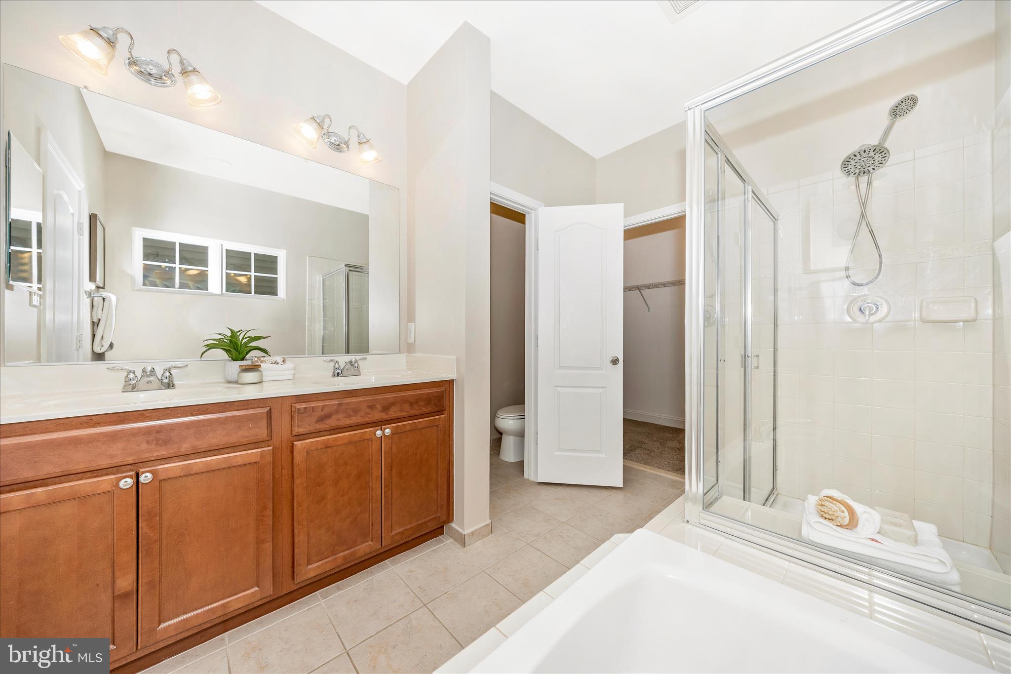 10228 NUTHATCH DRIVE