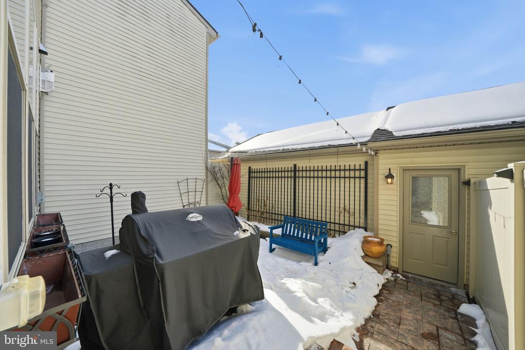 3034 PALATINE DRIVE