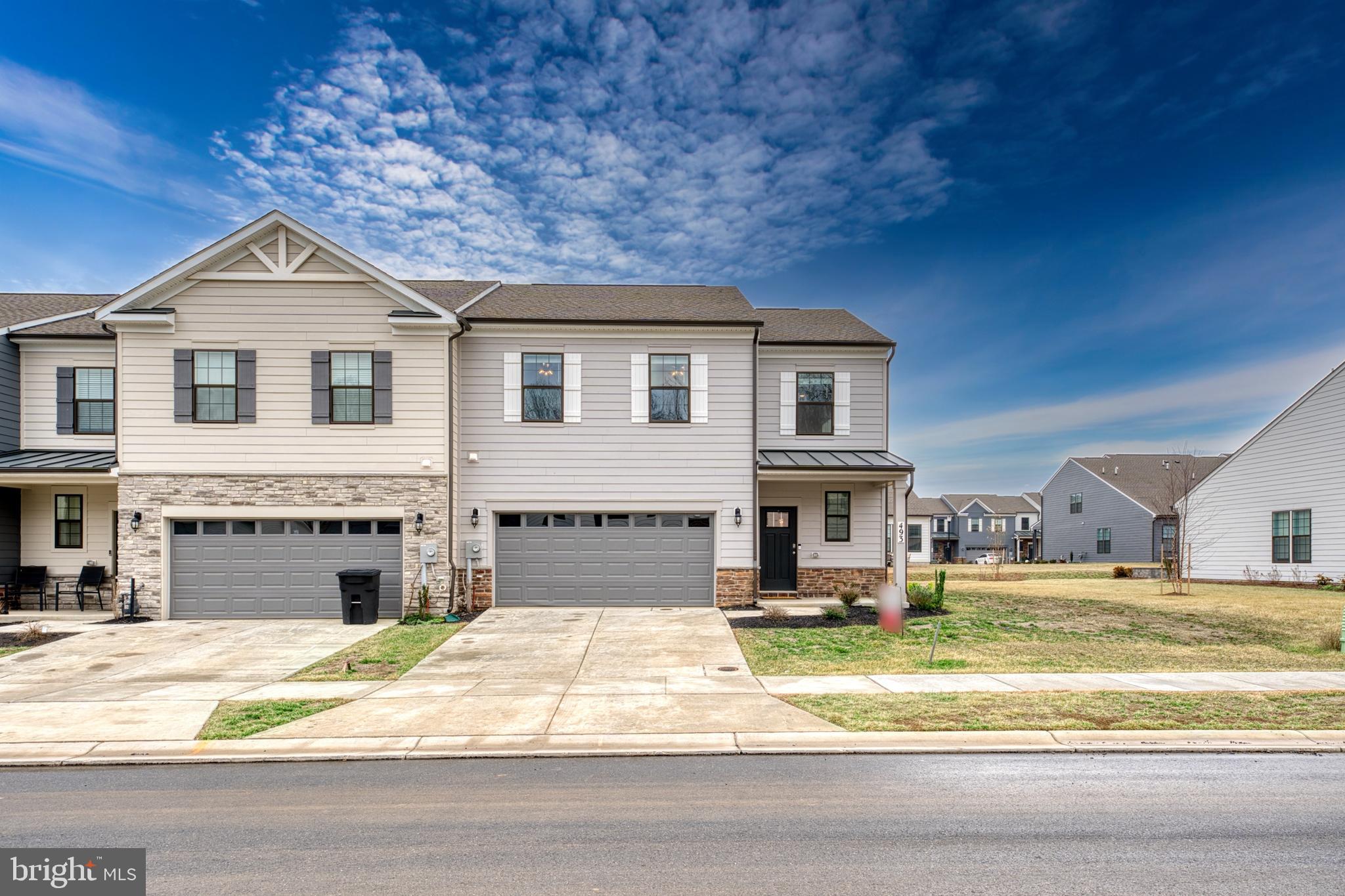 493 ENSEMBLE WAY