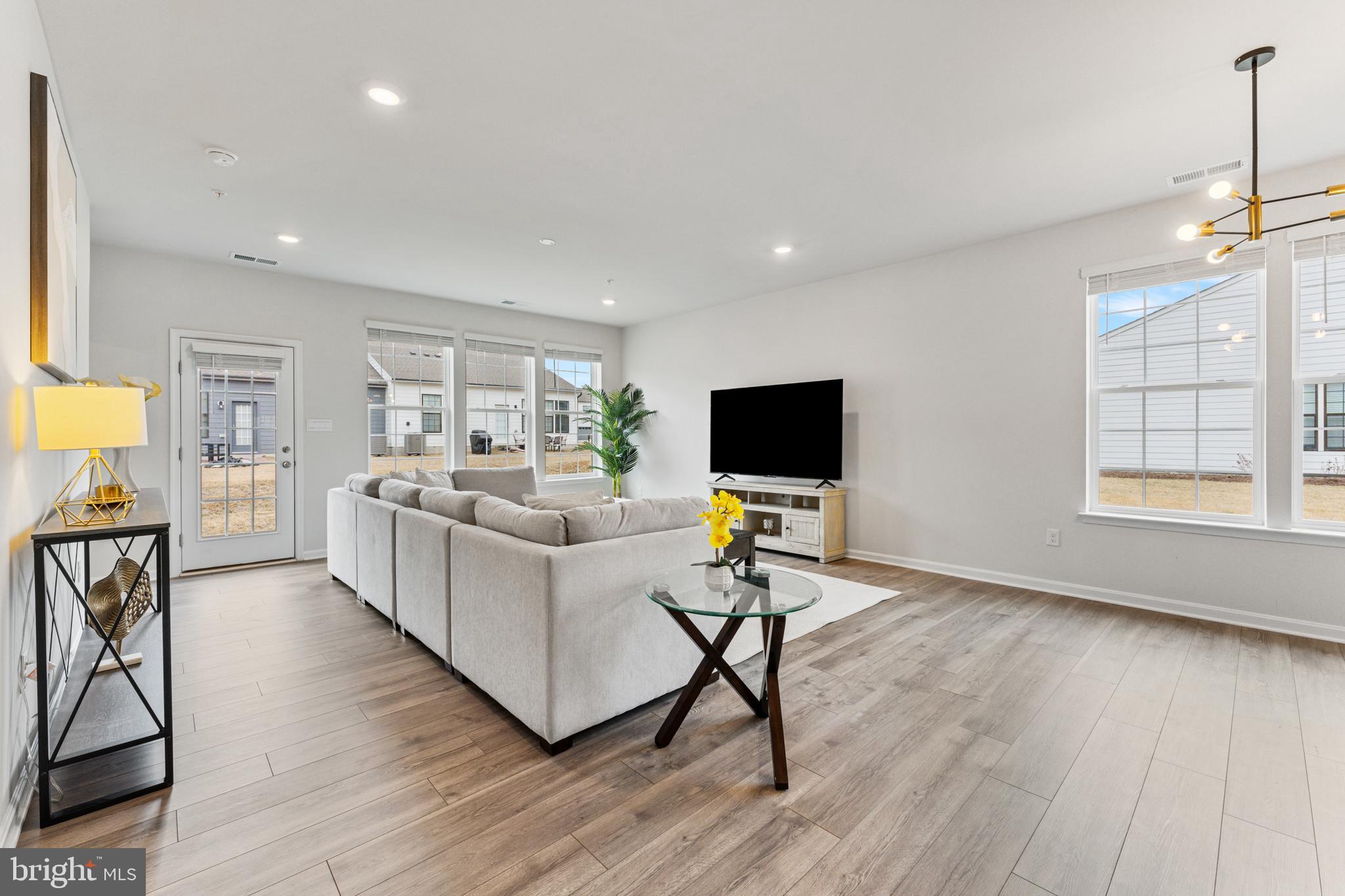 493 ENSEMBLE WAY