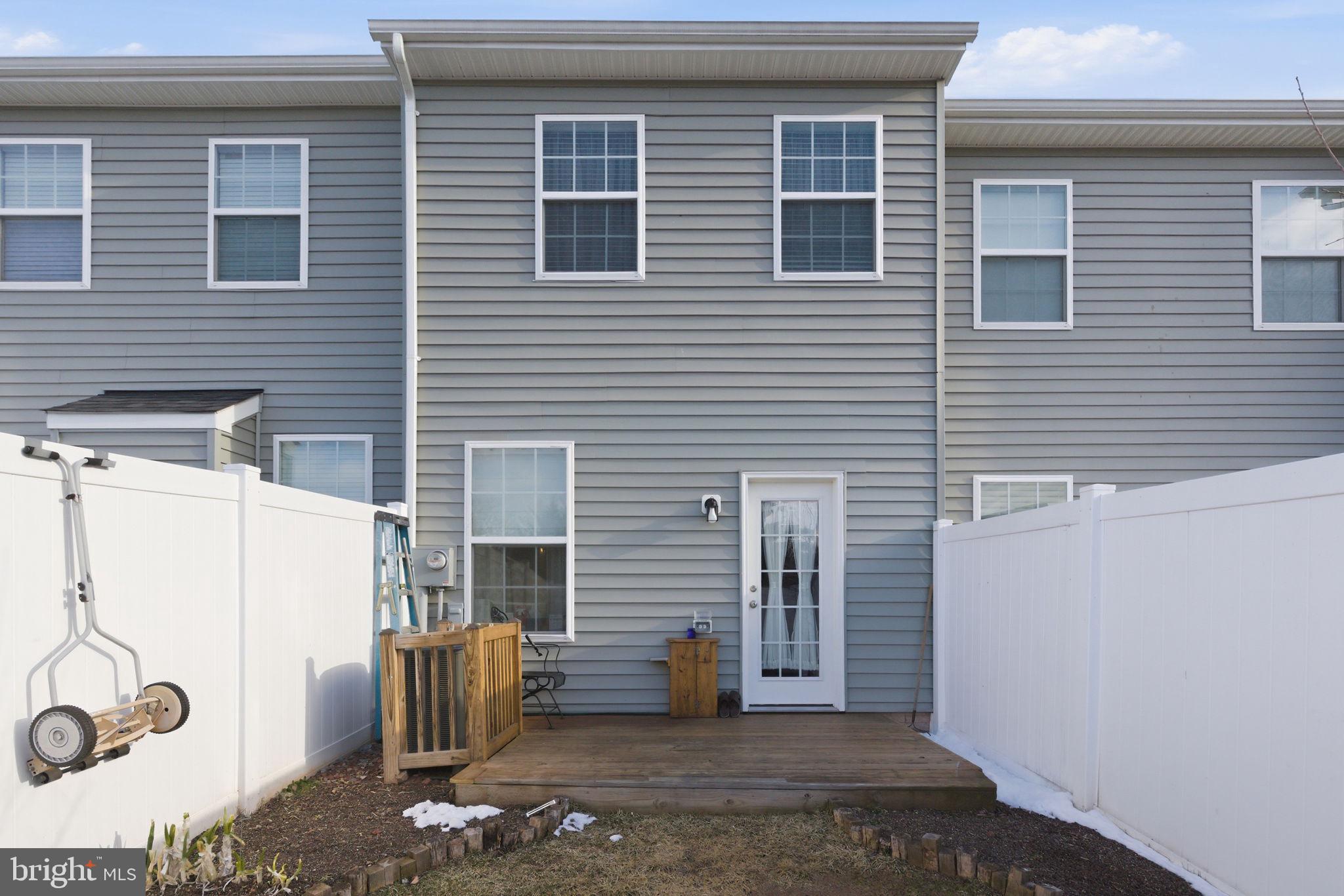 410 PEMBERTON PARK LANE