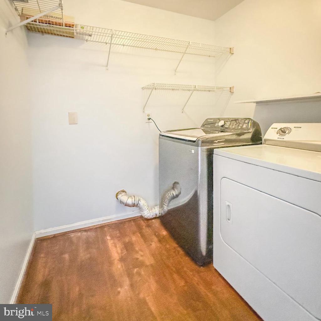 3910 RED LEAF COURT