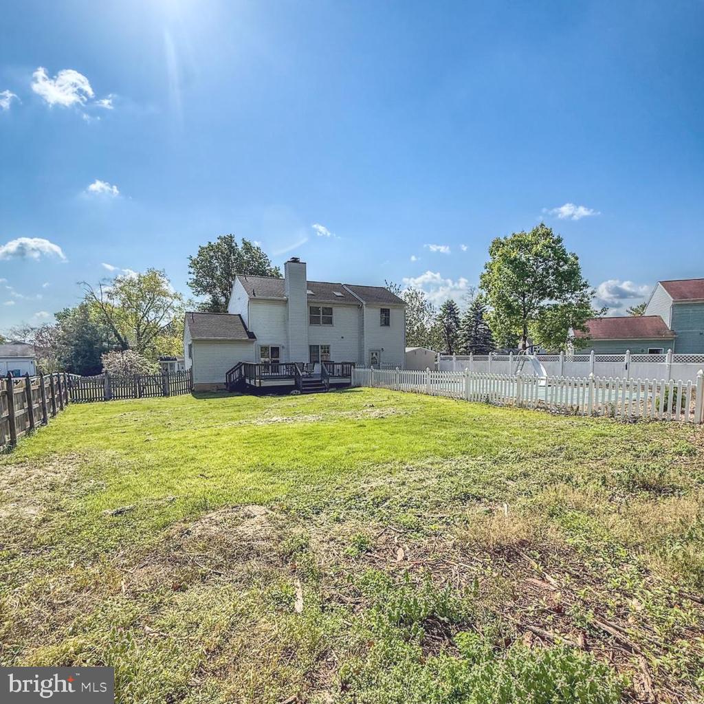 3910 RED LEAF COURT