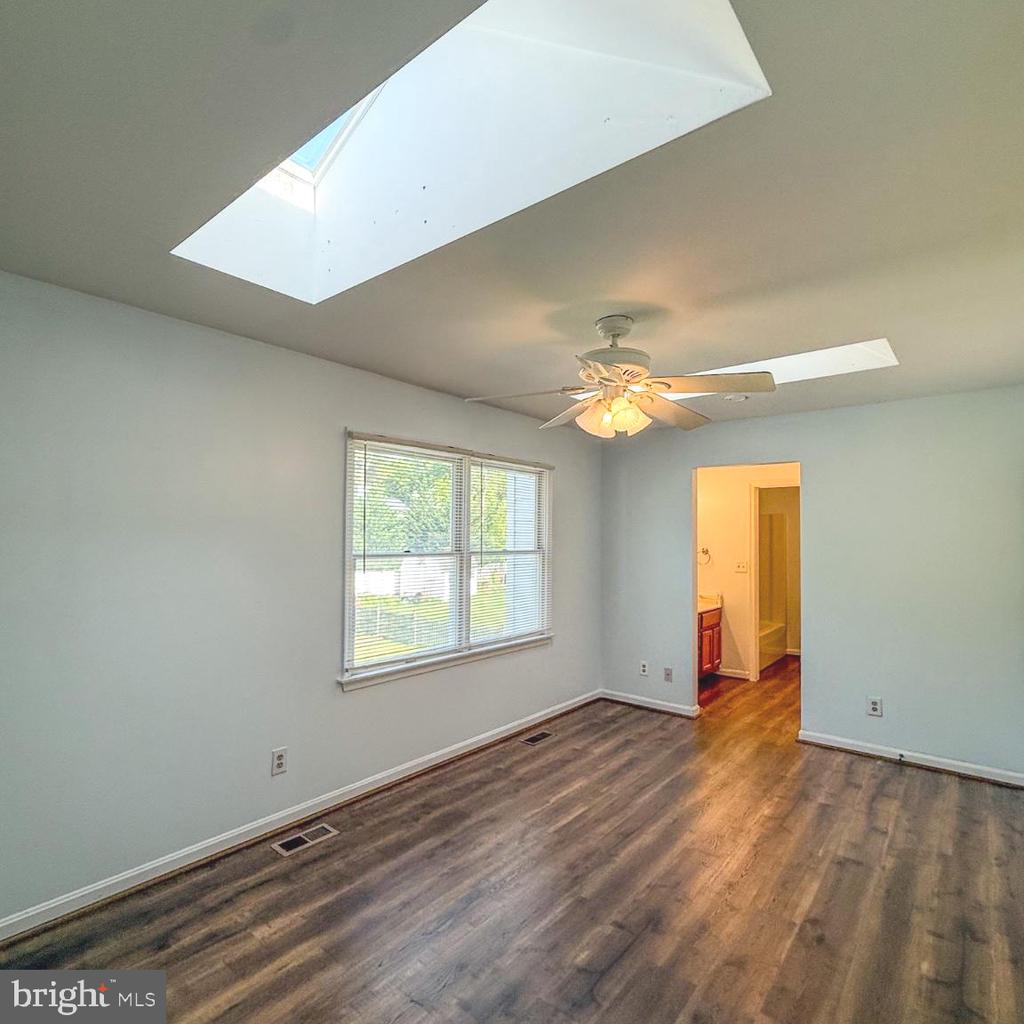 3910 RED LEAF COURT