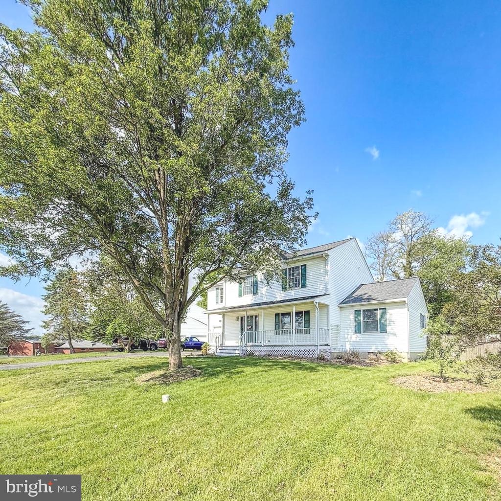 3910 RED LEAF COURT