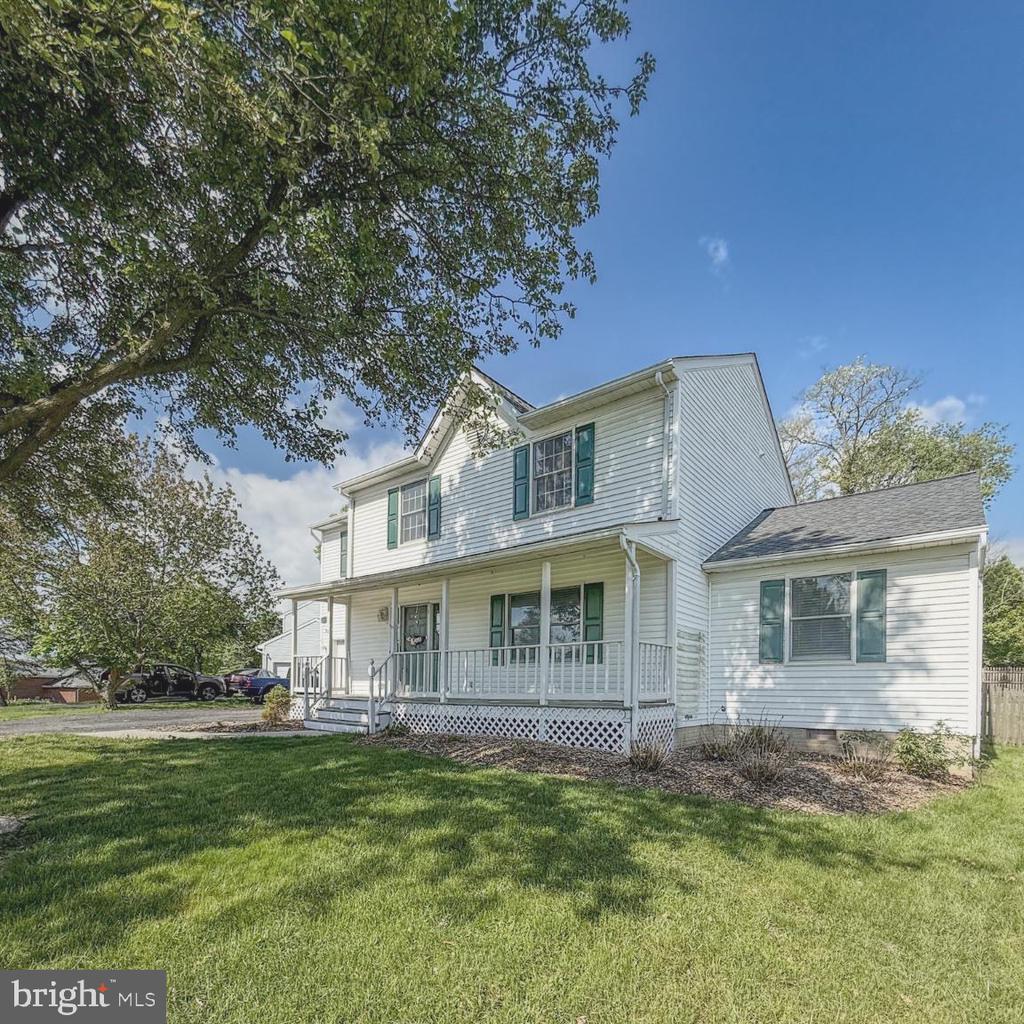 3910 RED LEAF COURT