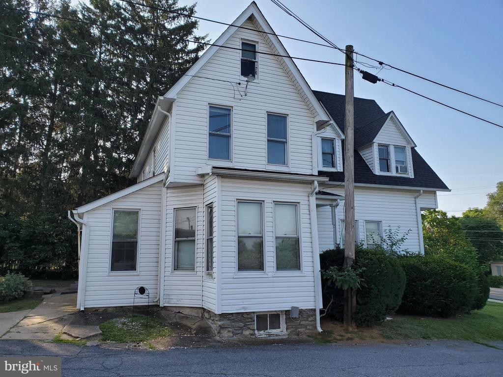 33 E MAIN STREET