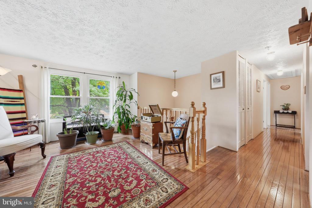 1595 ELMWOOD COURT