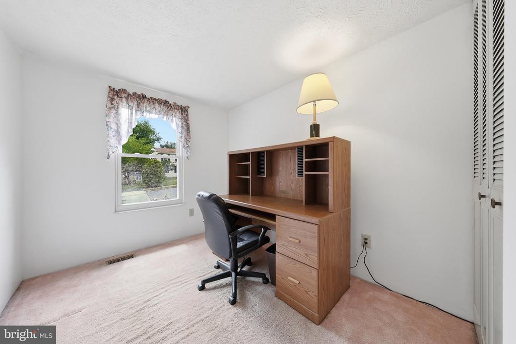 1595 ELMWOOD COURT