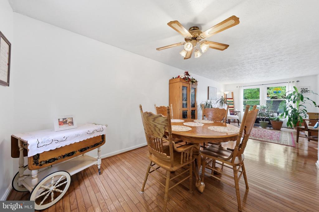 1595 ELMWOOD COURT