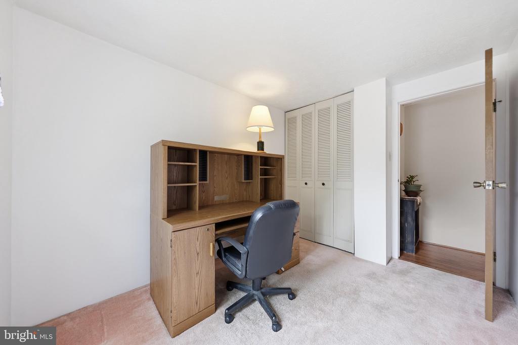1595 ELMWOOD COURT