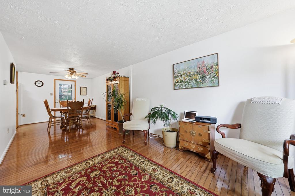 1595 ELMWOOD COURT