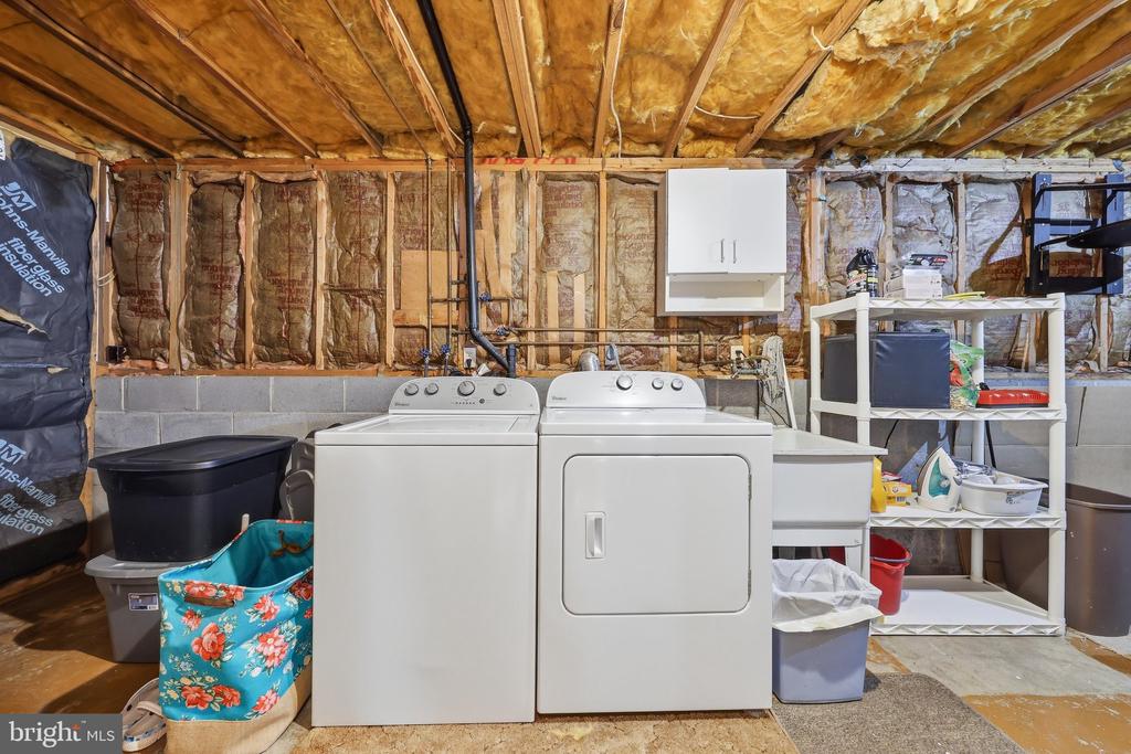 1595 ELMWOOD COURT