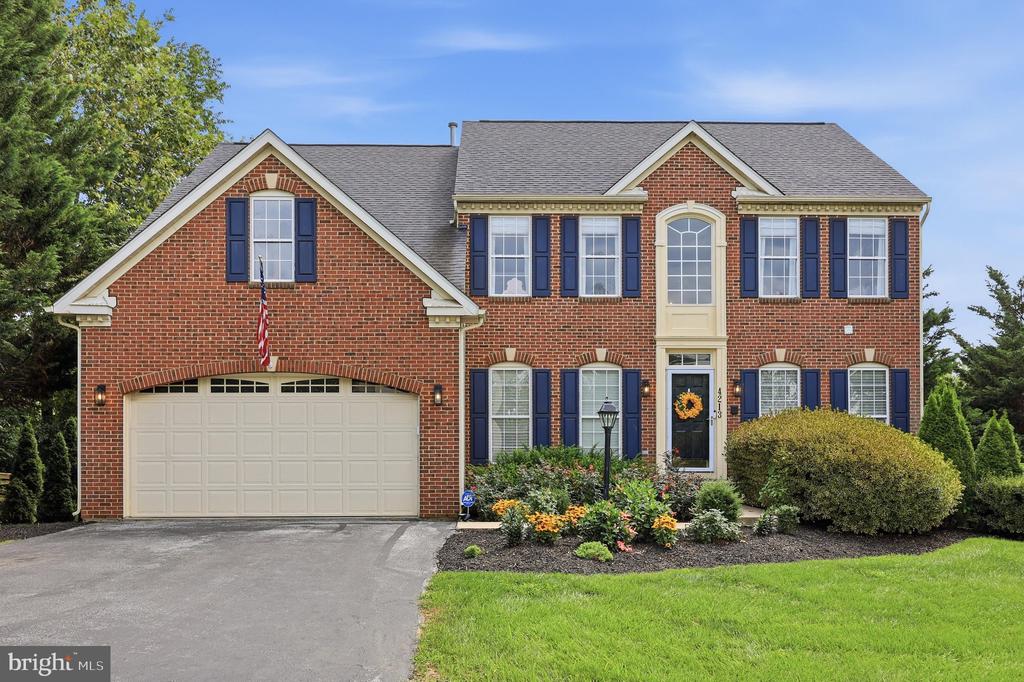 4213 WALLINGFORD COURT