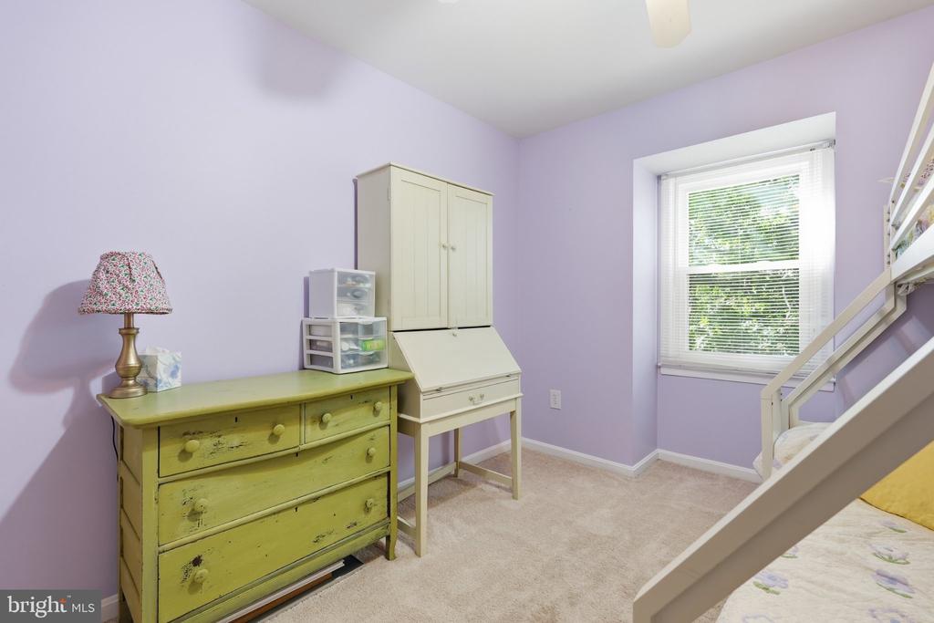 130 E HAMMAKER