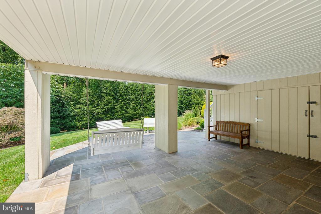8418 Flowering Cherry Ln