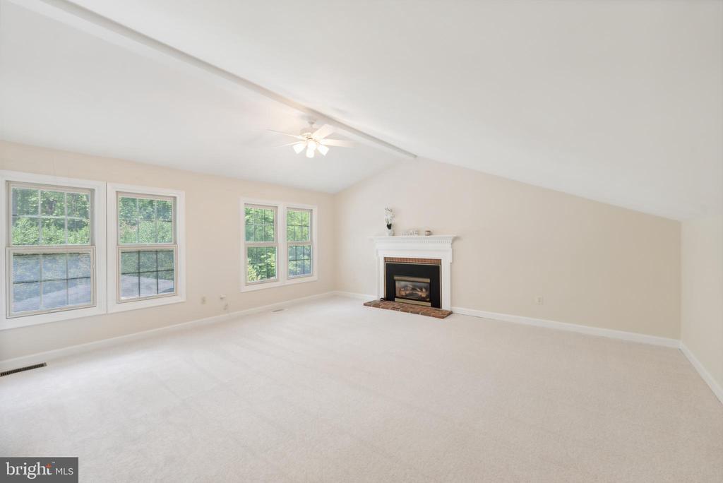 8418 Flowering Cherry Ln
