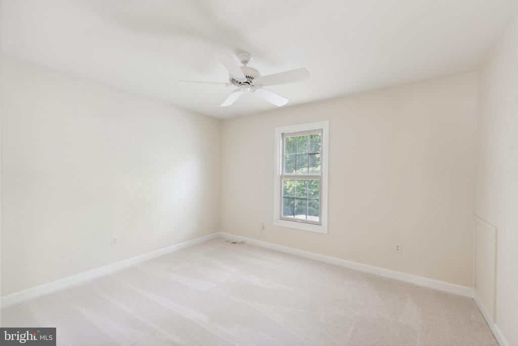 8418 Flowering Cherry Ln
