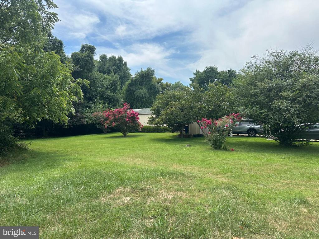 9305 Farewell Rd