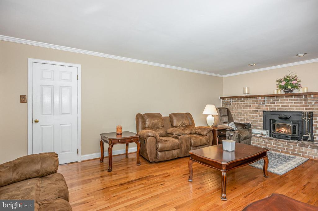 3204 Ginger Bread Ct