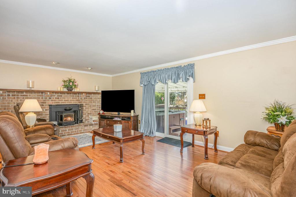 3204 Ginger Bread Ct