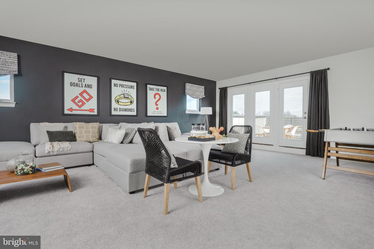 8177 FRONT STREET Unit: Q041