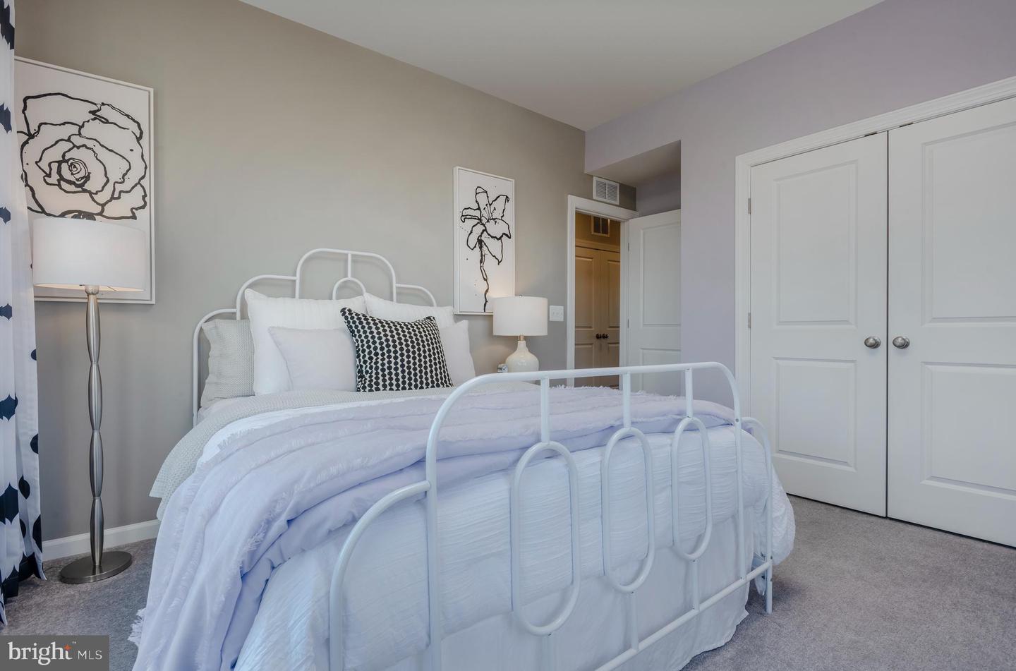 8177 FRONT STREET Unit: Q041