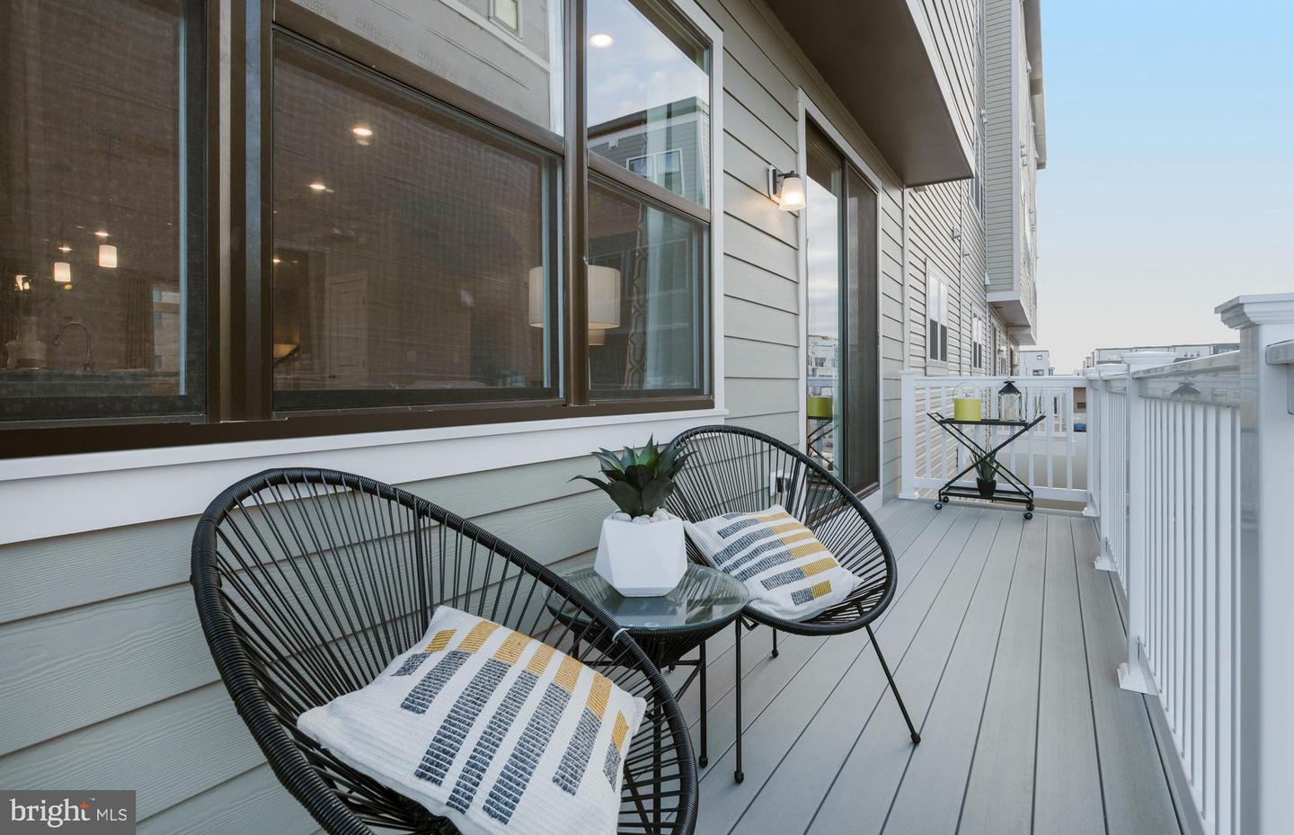 8177 FRONT STREET Unit: Q041