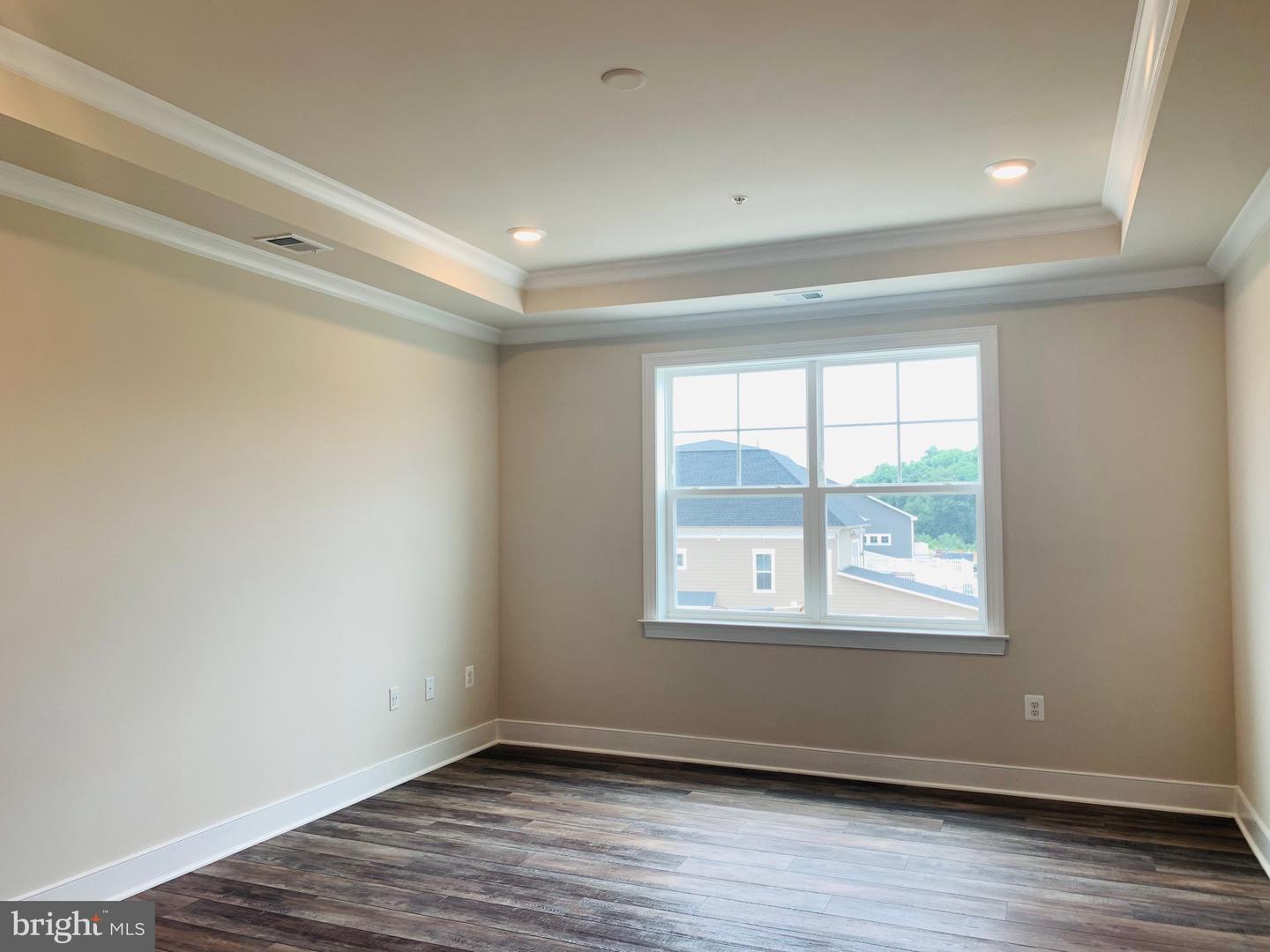 325 SALINGER DRIVE