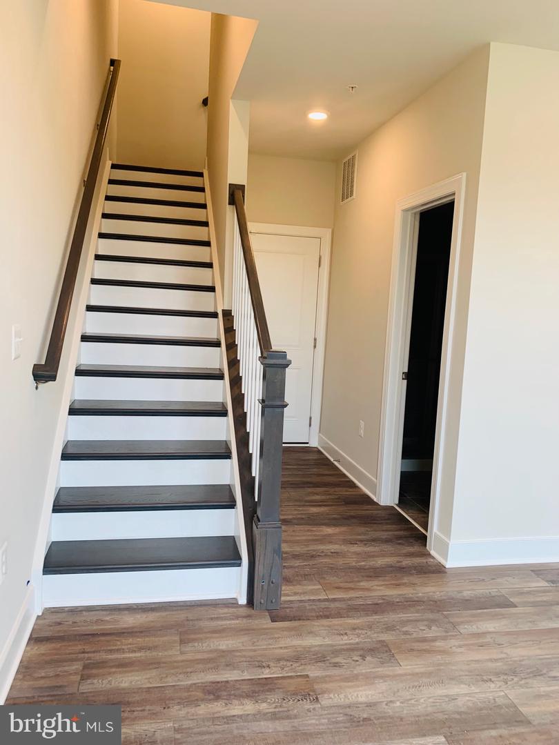 325 SALINGER DRIVE