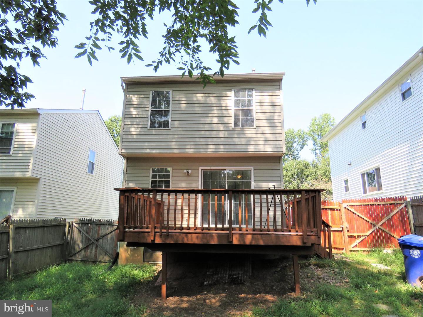 7526 MATTINGLY LANE