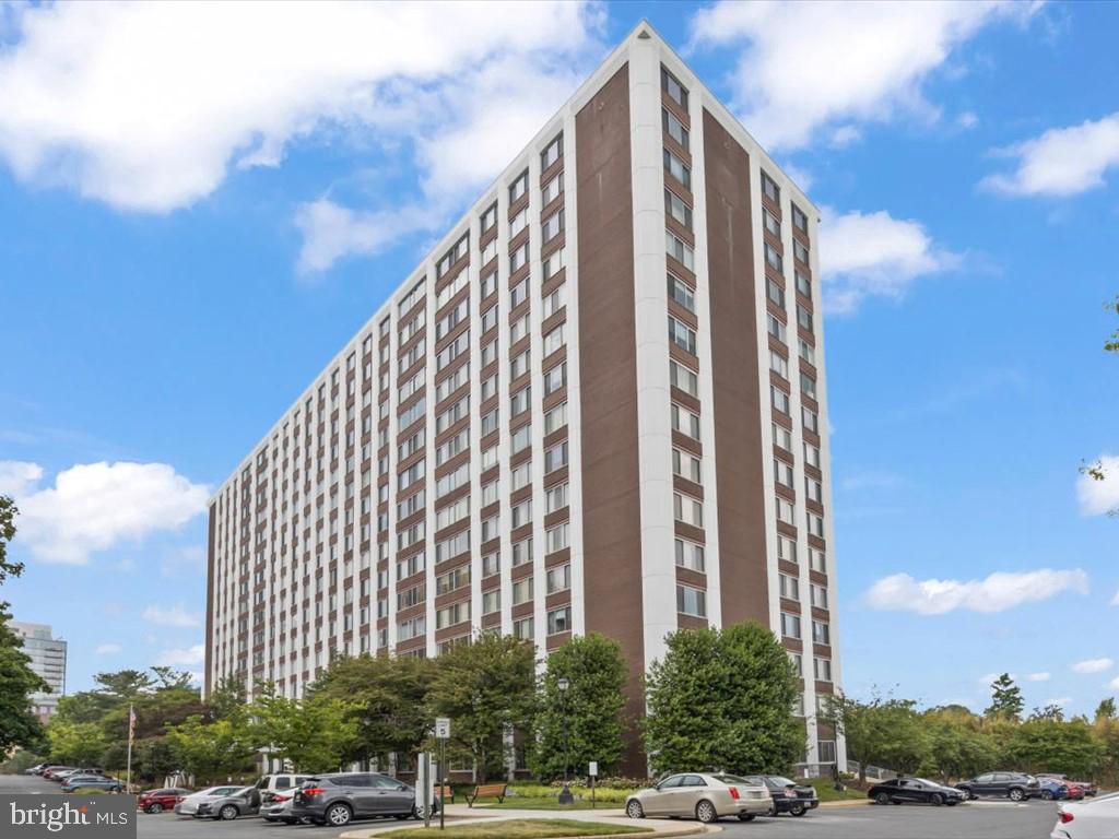 11801 ROCKVILLE PIKE Unit: 710