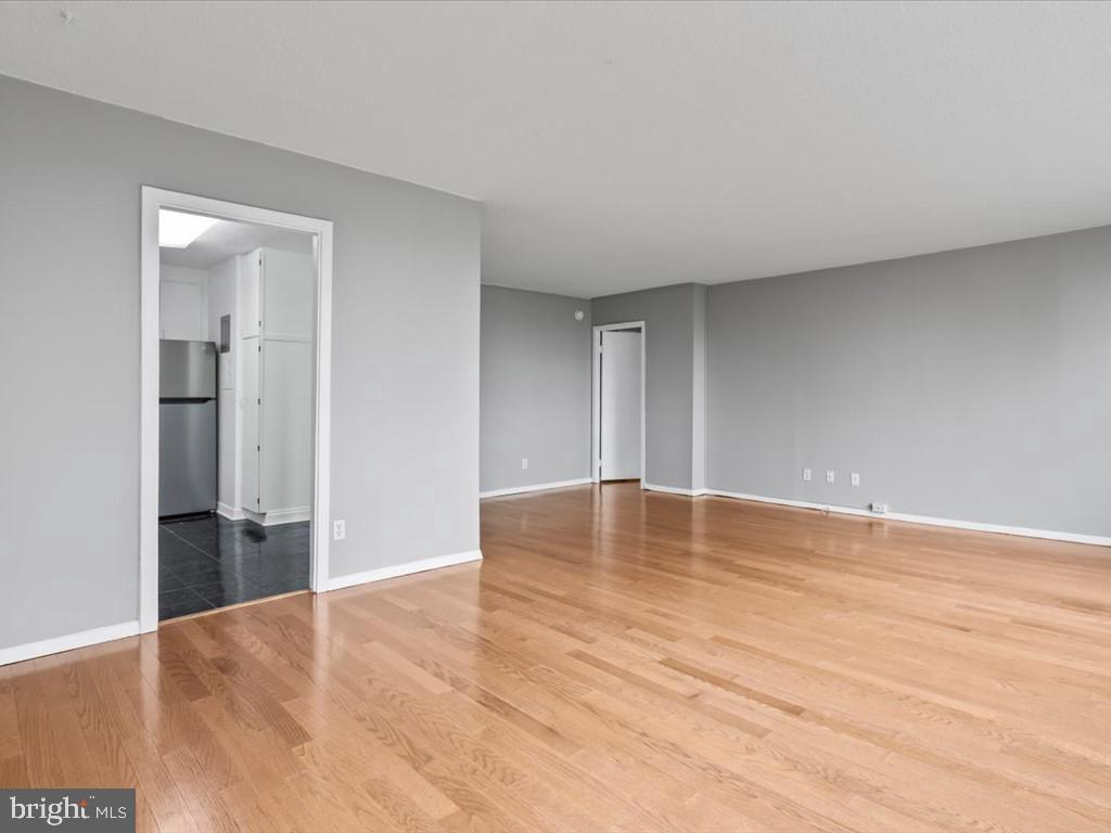 11801 ROCKVILLE PIKE Unit: 710