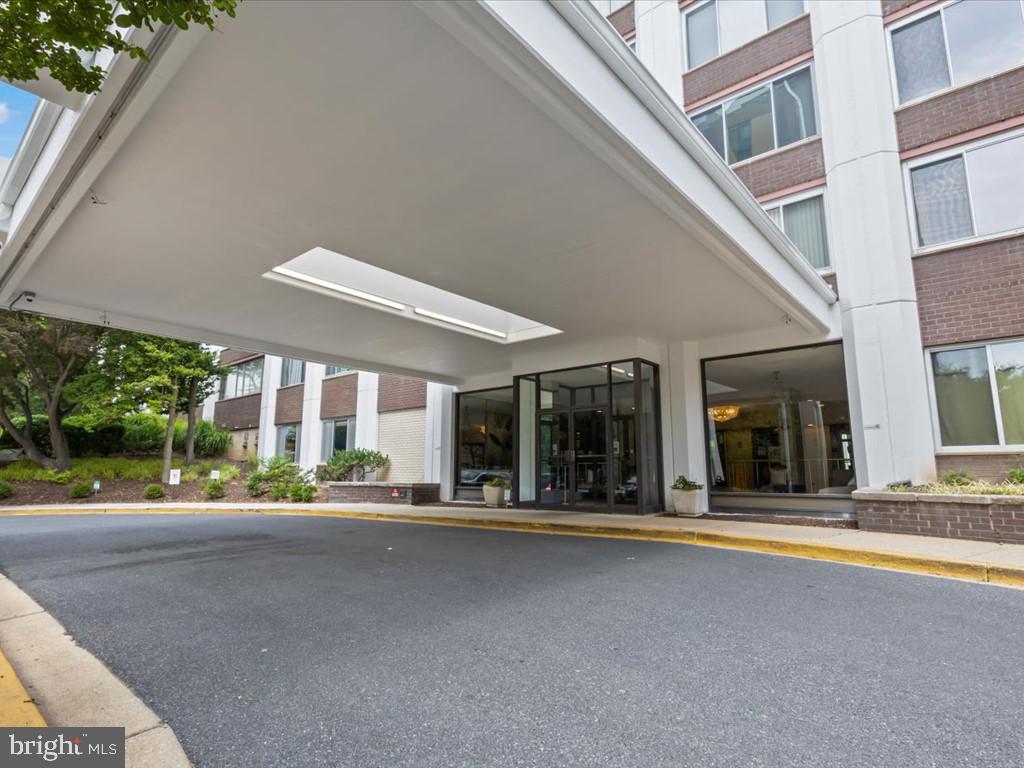 11801 ROCKVILLE PIKE Unit: 710