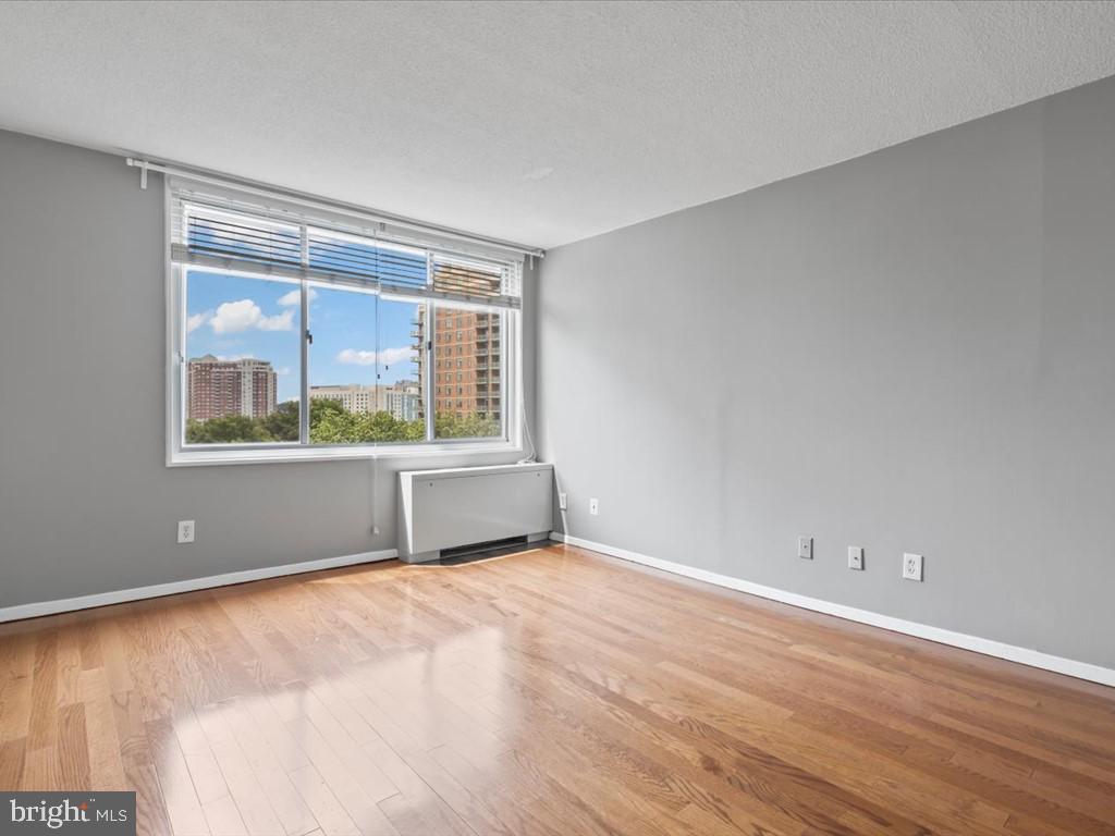 11801 ROCKVILLE PIKE Unit: 710