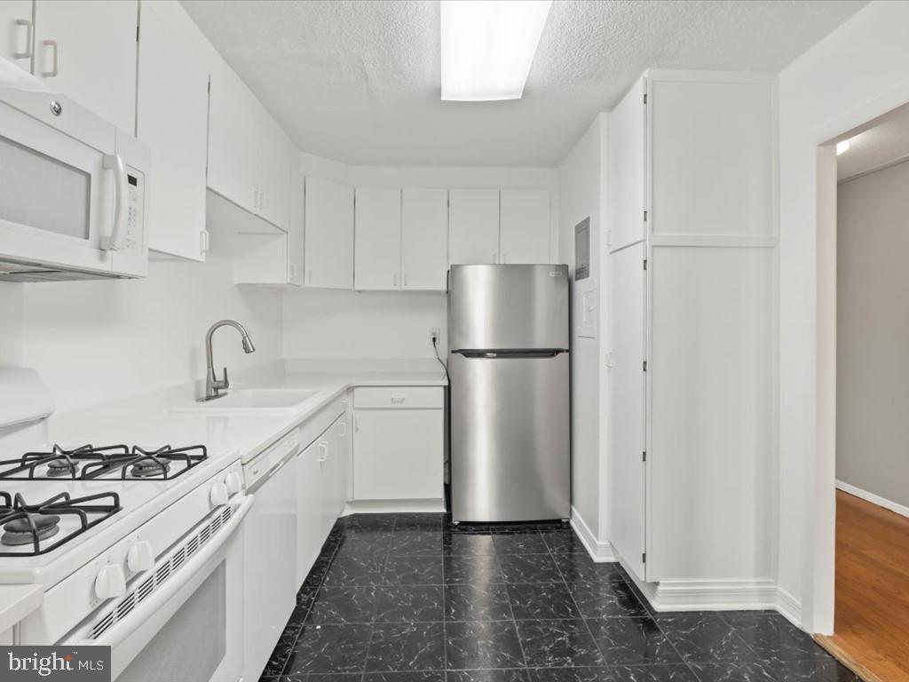 11801 ROCKVILLE PIKE Unit: 710