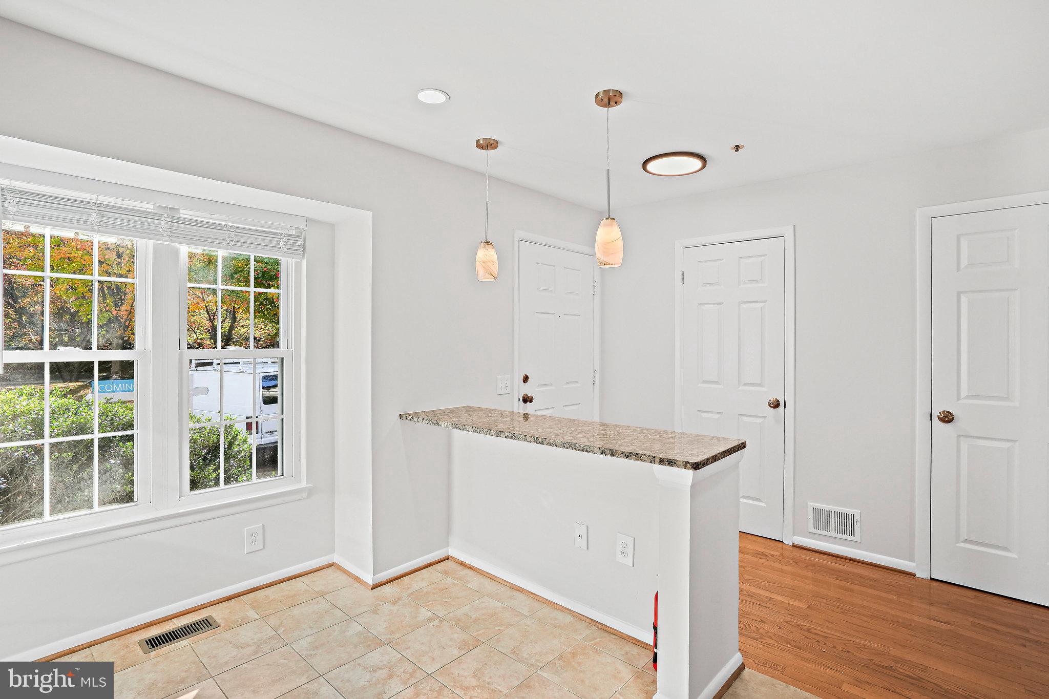 3500 Dartmoor LANE Unit: 31