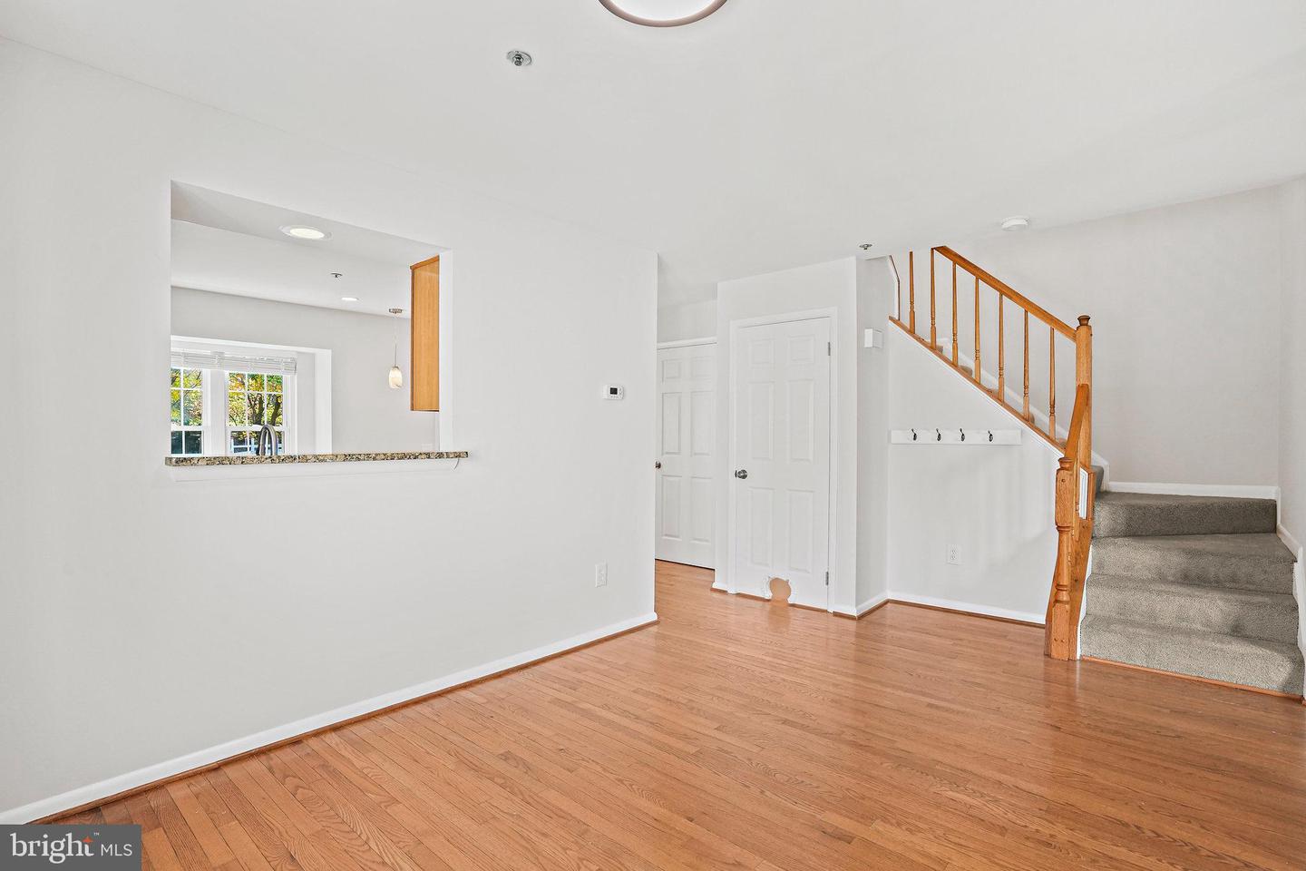 3500 Dartmoor LANE Unit: 31
