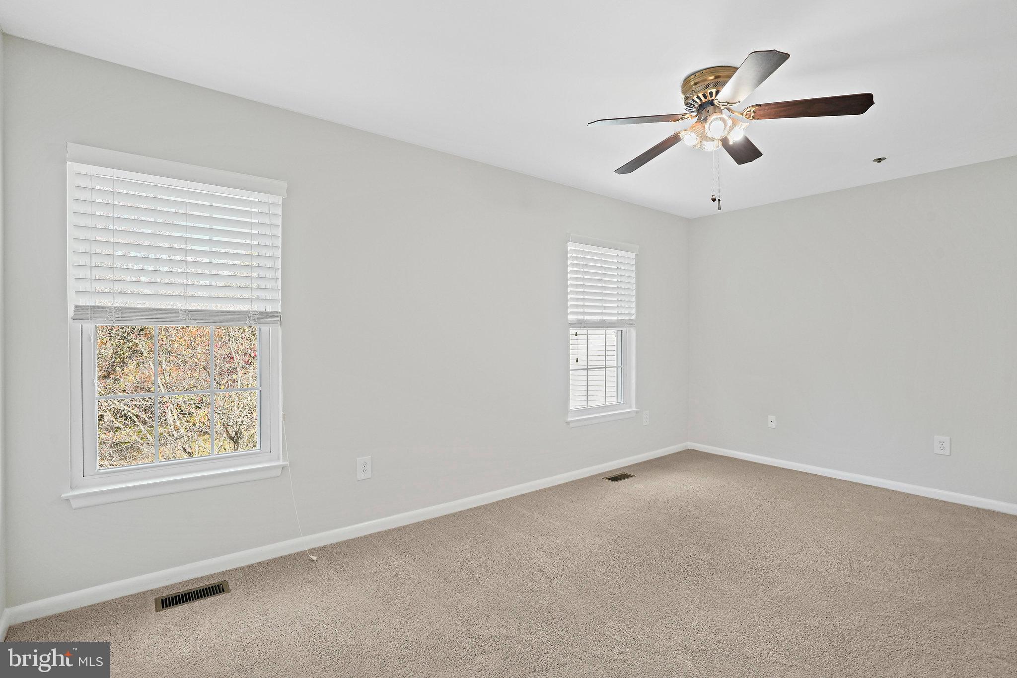 3500 Dartmoor LANE Unit: 31