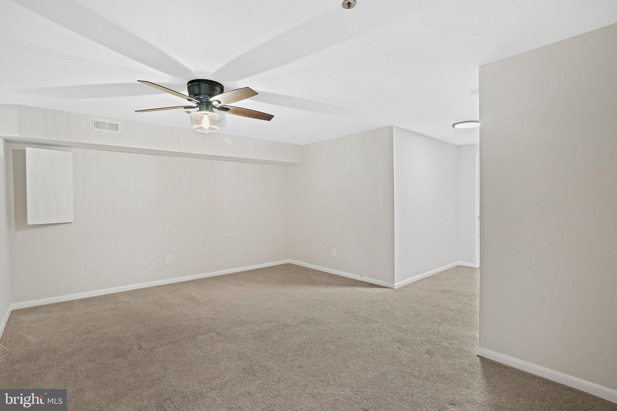 3500 Dartmoor LANE Unit: 31