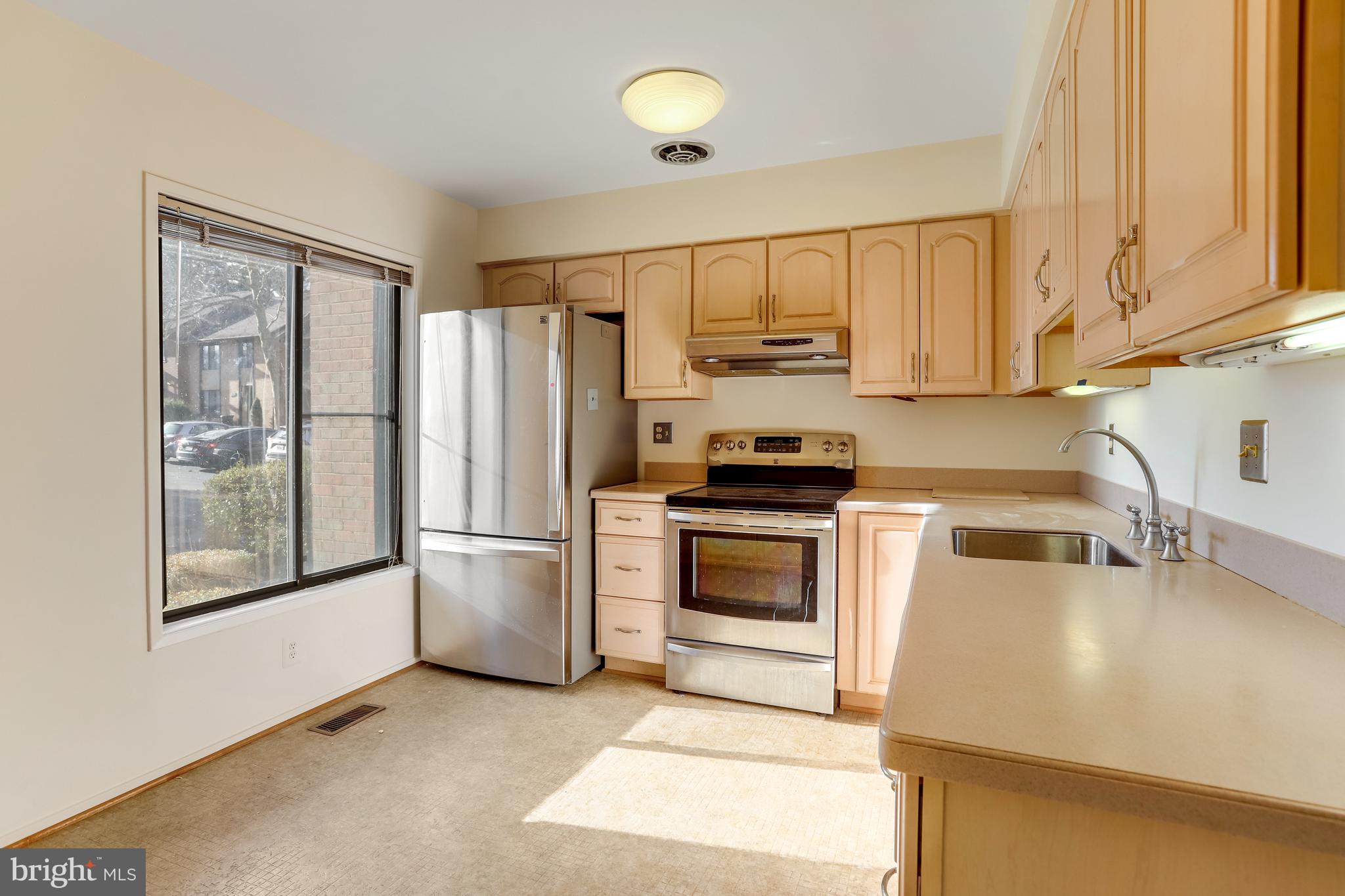 20422 Shadow Oak COURT