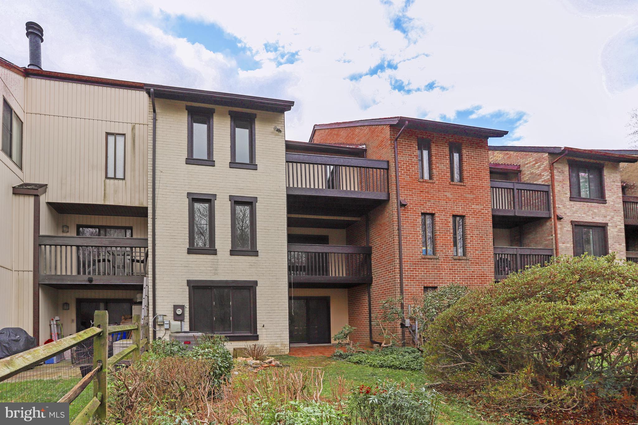 20422 Shadow Oak COURT