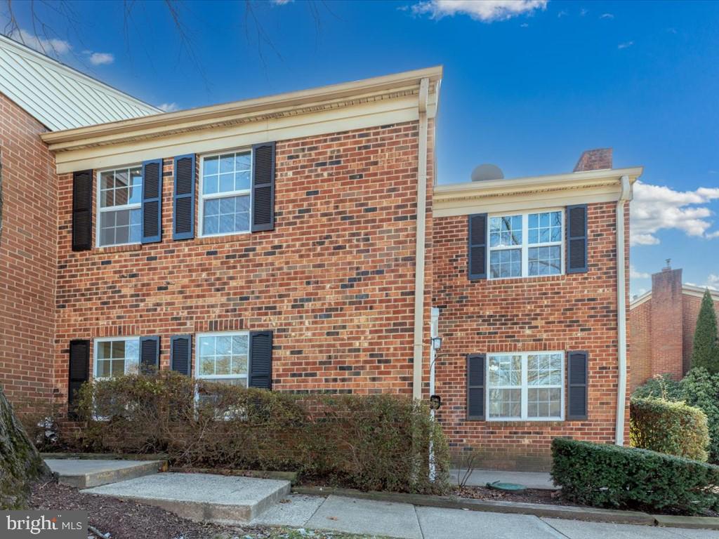 798 Princeton Pl #2