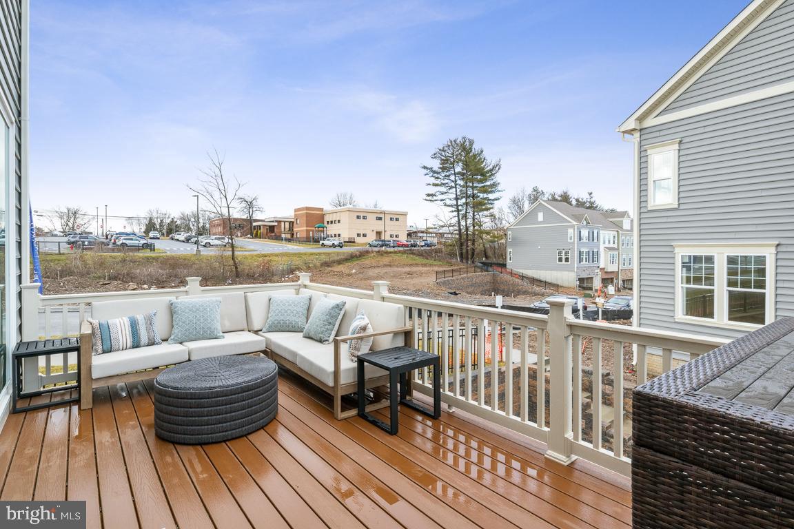 26220 Queens Grove Ter