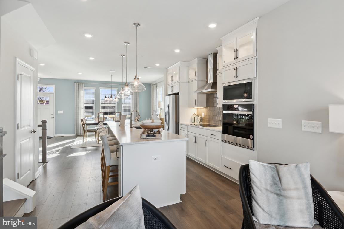 26220 Queens Grove Ter