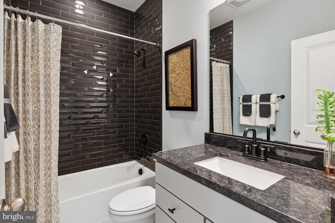 26220 Queens Grove Ter