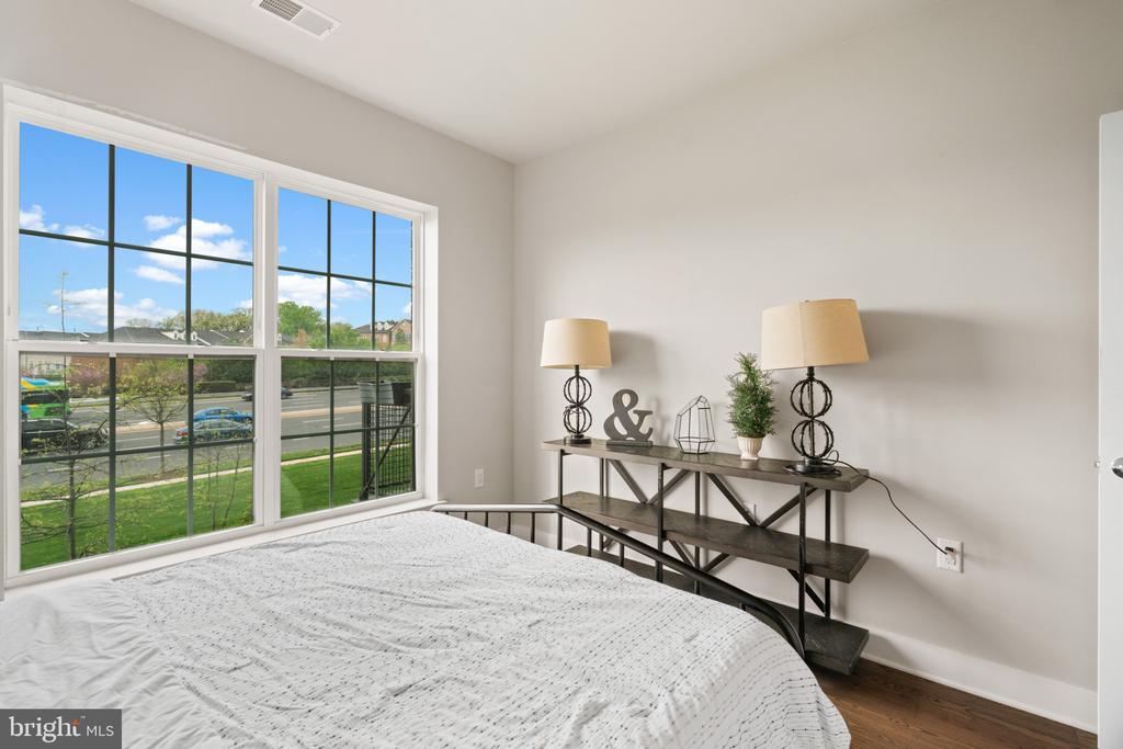 502 Diamondback Dr #210